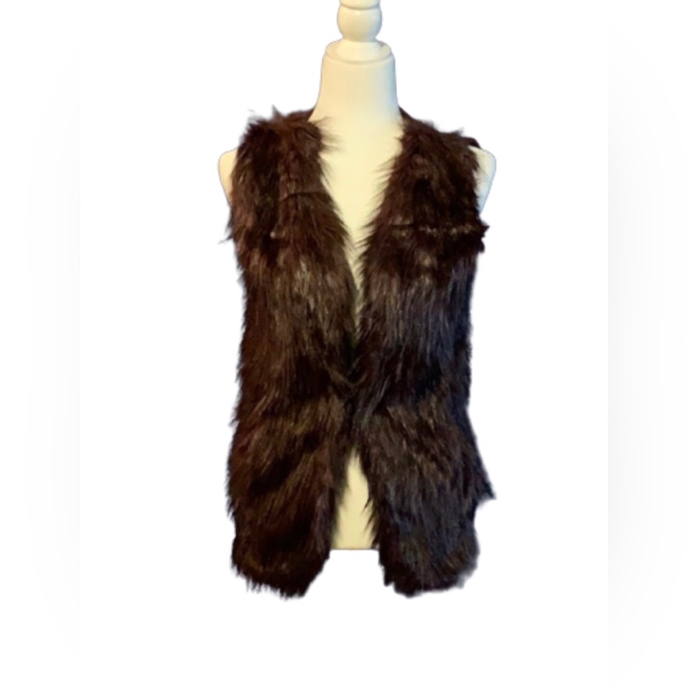 Fur vest. Debby Collection, size M.